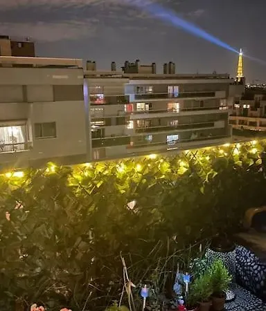Loft With Romantic View Over The Eiffel Tower * Paris