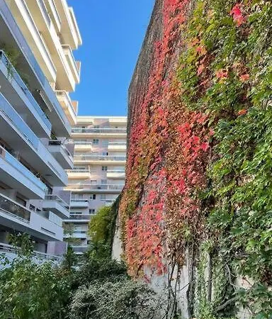 Loft With Romantic View Over The Eiffel Tower Appartement