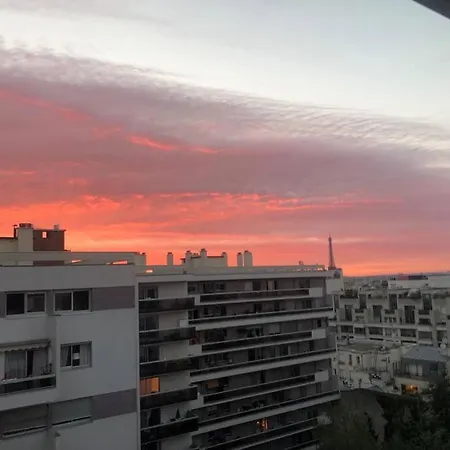 Loft With Romantic View Over The Eiffel Tower * Paris