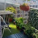 Loft With Romantic View Over The Eiffel Tower Apartment *